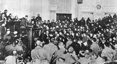 Russia 1917: session of the workers' and soldiers' deputies council in the state duma building.