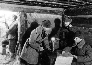 Stalingrad world war ll: at division commander nikolai batyuk's command post, nov, 1942.
