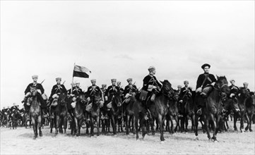 Kuban cossacks cavalry starting out on an operation, during world war 2.