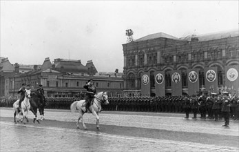 Marshal georgy zhukov accompanied by commander of the parade, marshal of the soviet union, k, rokossovsky riding across red square prior to the victory parade on june 24, 1945.