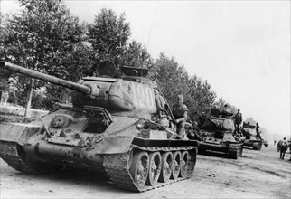 Operation august storm (battle of manchuria), soviet tanks of the second far-eastern front in manchuria, september 1945.