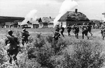 The southern front, soviet infantry dislodging germans from a ukrainian village, july 1942.