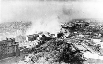 Kiev burning after the german retreat on november 6, 1943.