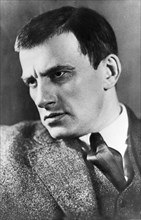 Vladimir mayakovsky (1893-1930), soviet poet, playwright and propagandist.
