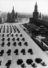 Artillery units during a may day parade in red square, moscow, may 1, 1941.