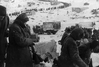 World war 2, battle of stalingrad, german prisoners taken at stalingrad.