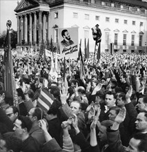 A demonstration against the usa-directed aggression on the liberty and independence of the young cuban republic in front of berlin's humboldt university