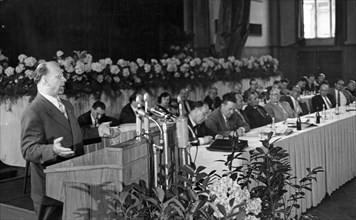 Walter ulbricht giving a speech at a meeting of the national council of the gdr in berlin, june 12, 1960.