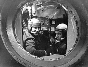 The crew of the soviet space mission soyuz 14 (l to r) commander pavel popovich and engineer yuri artyukhin during traing at the gagarin cosmonaut training center, july 1974.