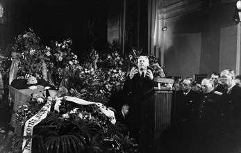 General secretary of the union of soviet writers, a,a, fedeyev, speaking at the funeral of solomon mikhoels in january 1948.