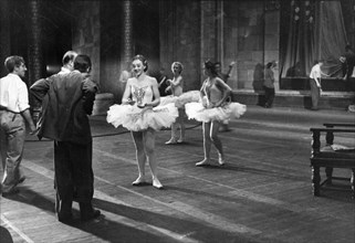 Behind the scenes at the grand opera and ballet theater of the ussr, ballet dancers at a rehearsal, january 1947.