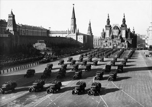 Motorized infantry during a military parade in red square celebrating the 23rd anniversary of the great october socialist revolution on november 7, 1940.