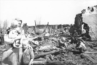 World war 2, a family who's house was burned to the ground in the orel region.