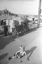 World war 2, life starts to get better after the war - a family returning home, summer 1945.