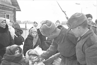 World war 2, battle of stalingrad, red army soldiers with civilians on the outskirts of stalingrad.