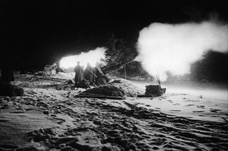 Soviet marines artillery firing on german positions in the vicinity of narva on the leningrad front.