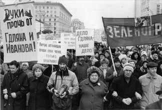 Protestors in authorized pro-democracy demonstration in moscow, ussr, february 1990, at a rally in garden ring.