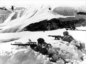 Soviet soldiers defend a pass at the caucasian front during the world war ll.