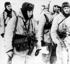 German soldiers near stalingrad in december 1942.