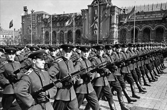 Moscow garrison troops during a may day parade in red square in moscow, ussr, may 1, 1959.