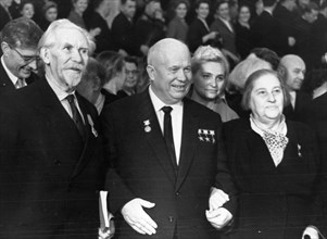 The xxll congress of the communist party of the soviet union, nikita khrushchev with delegates p,i, voevodin (cpsu member since 1899) and s,i, gopner (cpsu member since 1903) at the 22nd cpsu congress...