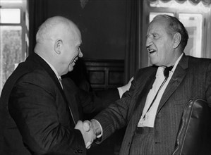 Nikita khrushchev receiving a visit from american farmer from iowa, rosewell garst, head of garst & thomas, an american firm that grows hybrid corn seed, may 1963, moscow, ussr.