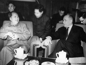 A,n, kosygin, chairman of the ussr council of ministers and head of the soviet delegation in beijing, meeting with mao zedong, february 1965.