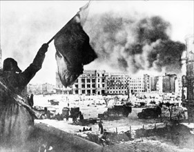 In feburary 1943, the 330,000 strong nazi forces encircled outside stalingrad, ceased its resistance and surrendered.