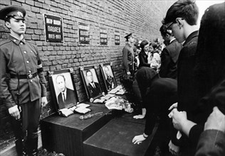 Relatives and close friends of the soyuz 11 crew: georgi dobrovolsky, vladislav volkov, and viktor patsayev paying their respects during the funeral, july 2, 1971.