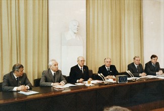 Yuri andropov, mikhail gorbachev, g,v, romannov, m,v, zemyanin, i,v, kapitonov, and n,i, ryzhkov meet with the communist party vetean members at the cpsu central committee in moscow on august 15, 1983...