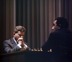 Moscow, the world chess competitions, the match between tigran petrosyan and boris spassky (l), june 20, 1969.