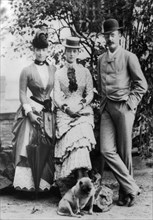 Empress maria feodorovna (c), her sister princess alexandra (l) and her brother prince valdemar of denmark, 1885.