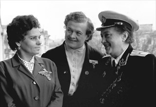 Participants in the liberation of sevastopol, m,i, chechniva, y,d, bershanskaya-bocharova, and lyudmila pavlichenko, 1964.
