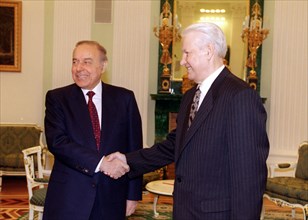 Russian president boris yeltsin and president of azerbaijan geidar aliyev /left/ seen pictured shaking hands during the meeting in the kremlin on march, 29th, the russian president is meeting today wi...