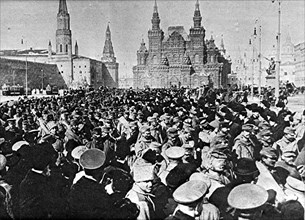 World war one, german pows in red square, moscow, 1915.