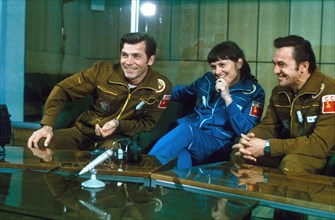 Soyuz t-7, soviet cosmonauts popov, savitskaya, and aleksandr serebrov at baikonur after returning from their mission, august 1982.