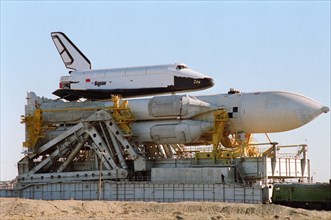 Baikonur cosmodrome, kazakh ssr, ussr, transportation of the launch vehicle 'energia' with the buran spacecraft to the launch pad, october 1988.