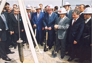 Azerbaijan, september 18, 2002, picture shows the ceremony of launching construction of a baku-tbilisi-ceyhan pipeline held on the grounds of an oil terminal near the village of sangachaly in 40 km so...