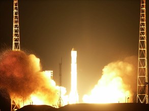 Kazakhstan, november 26 2002: launch of a russian proton booster rocket, which is to take the european communications satellite astra-1k, pictured at the baikonur cosmodrome, tuesday, (photo sergei ka...