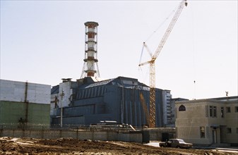 Chernobyl aps, ukraine, ussr, the sarcophagus sealing the unit 4 reactor, april 1996.