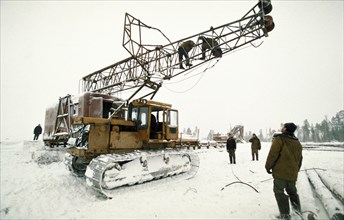 Exploration of the lomonosov diamond deposit in the arkhangelsk region of russia, a joint venture of debeers and severalmaz co, december 1998.