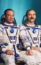 Mir, soyuz tm-16 crew gennady manakov and aleksandr poleshchuk, 1993.