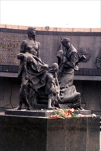 Memorial to the siege of leningrad in leningrad, 1989.