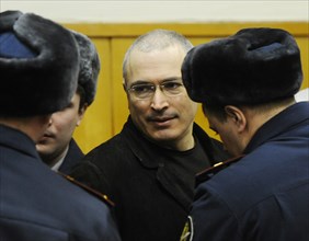 Moscow, russia, december 27, 2010, former yukos chief mikhail khodorkovsky (c) appears at the khamovniki district court, the court is expected to issue its ruling on the second case against the former...