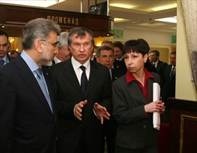 Kazan, russia, march 4, 2011, turkish energy minister taner yildiz (l), and russian vice-prime minister igor sechin (c) at the 11th meeting of the russian-turkish interstate commission for trade and e...