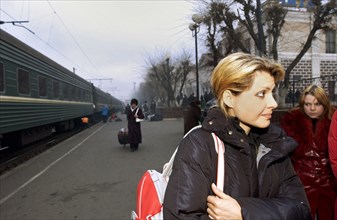 Inna khodorkovskaya, wife of former yukos ceo mikhail khodorkovsky, seen upon arrival at the railway terminal in chita from krasnokamensk after visiting husband who serves his term in penal colony yag...