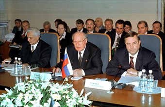 St,petersburg, october 15, 1999, a view of the council of the cis interparliamentary assembly which was held here on friday under the chairmanship of russian upper house speaker yegor stroyev (centre)...