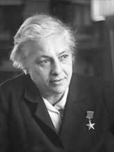 Ussr, sniper lyudmila mikhailovna pavlichenko, hero of the soviet union, february 1967.