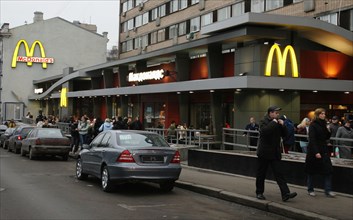 Moscow, russia, november 20, 2006, at mcdonald's restaurant in pushkin square.