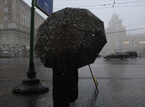 October snowfall in moscow, 2007.